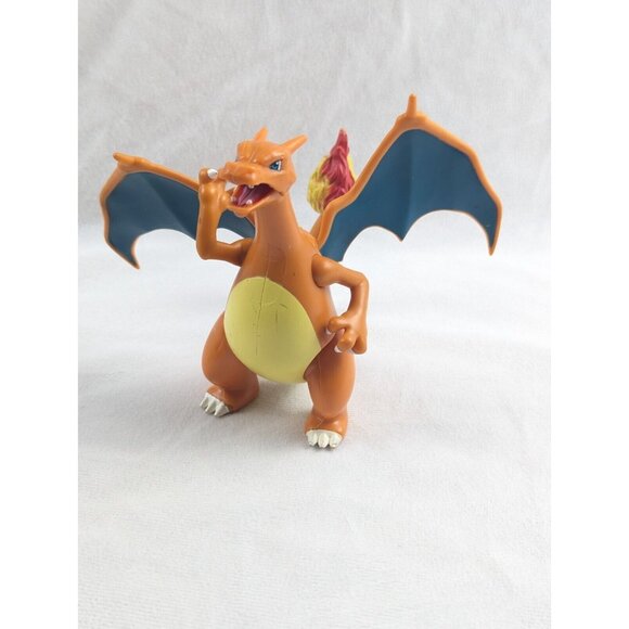 2019 WCT Pokemon Charizard 4.5" Battle Feature Figure- No Projectile - Picture 10 of 12